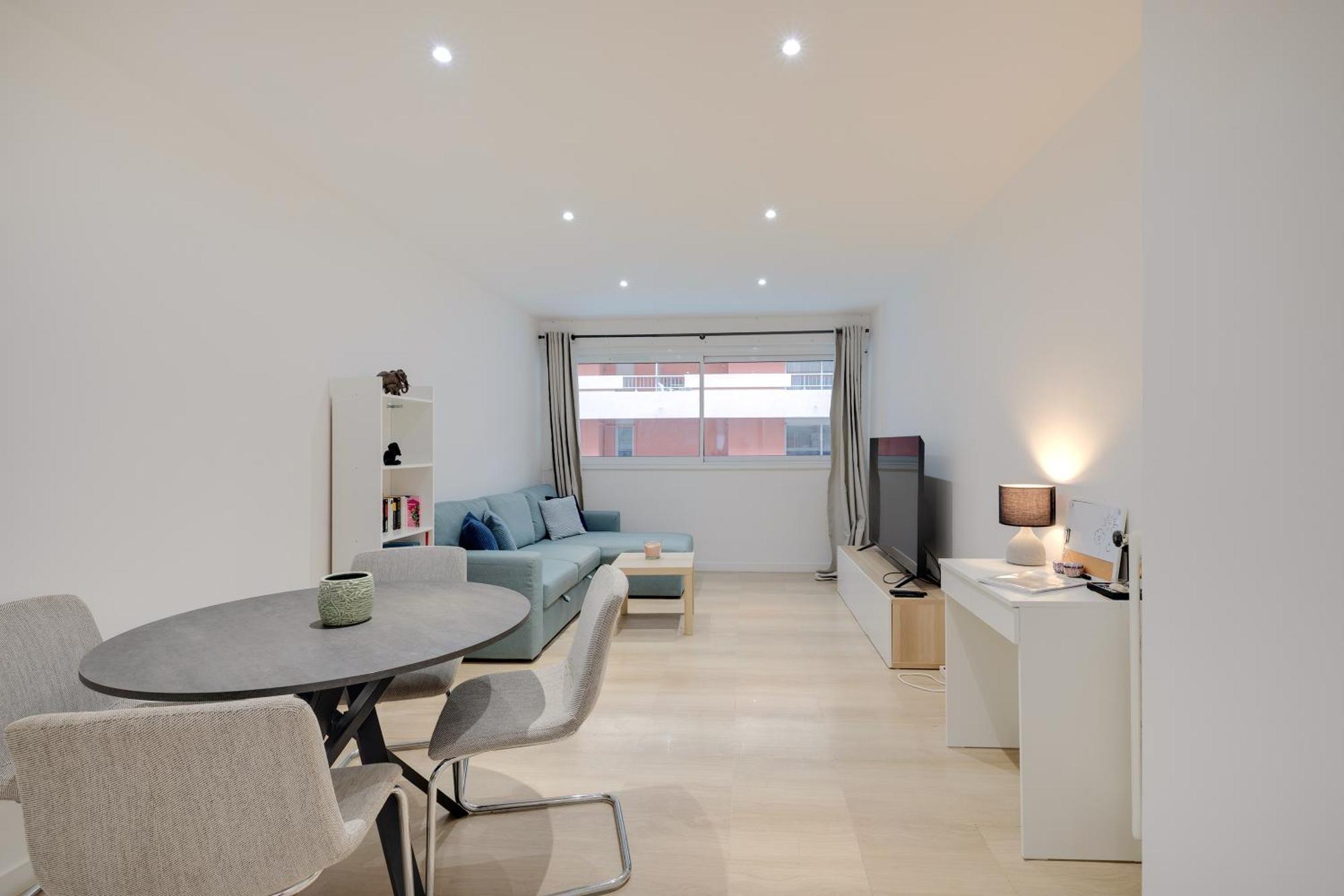 Newly Renovated Charming Downtown Apartment Antibes Zewnętrze zdjęcie